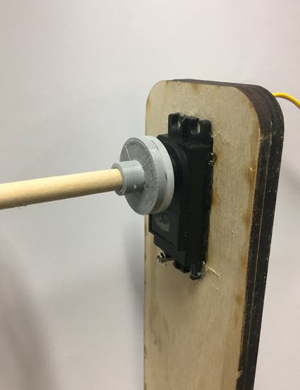 3D printed adapter connecting axle to servo